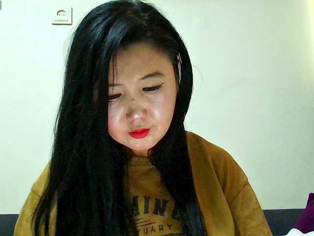 le modèle Bet-Lu est en webcam porno dans un show sur le site bongacams, il possède les tags suivants: Asian,Brunette,Shaved