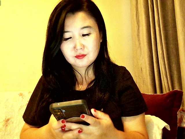 Bet-Lu live cam on BongaCams