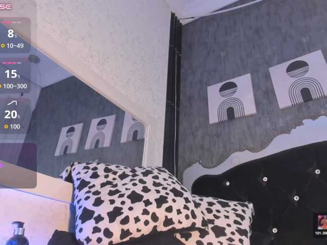 Paola233 live cam on BongaCams