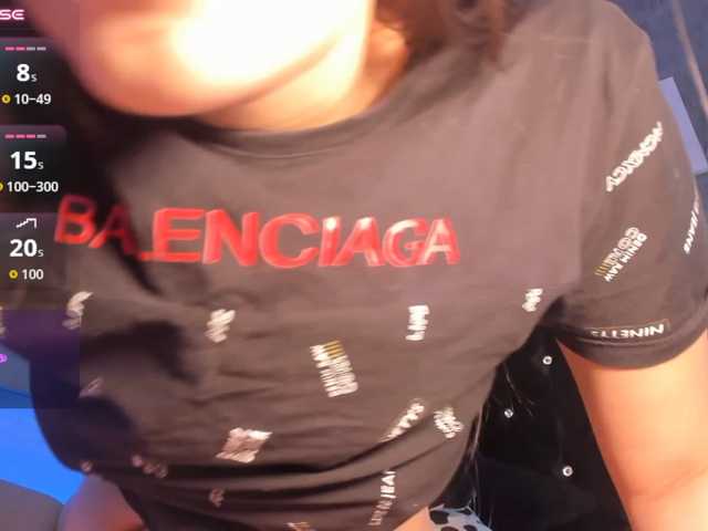 Paola233 live cam on BongaCams