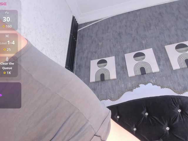 Paola233 live cam on BongaCams
