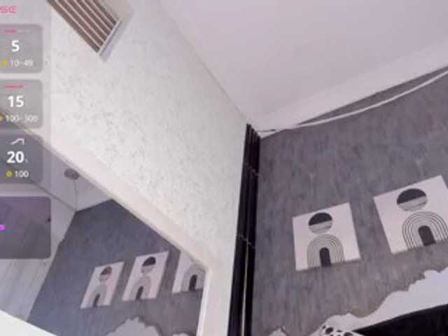 Paola233 live cam on BongaCams