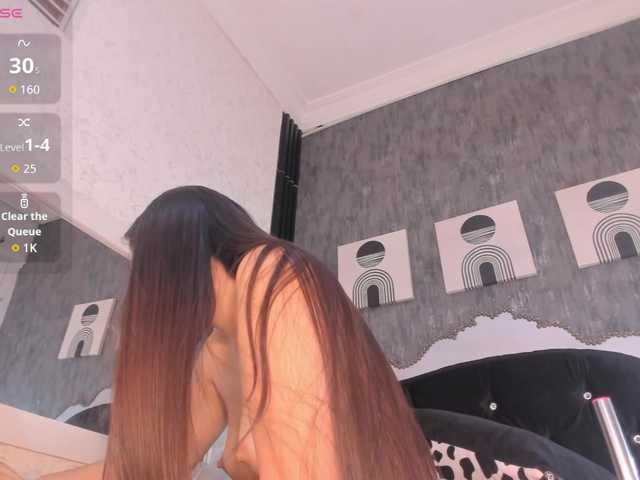 Paola233 live cam on BongaCams