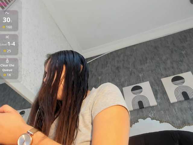 Paola233 live cam on BongaCams