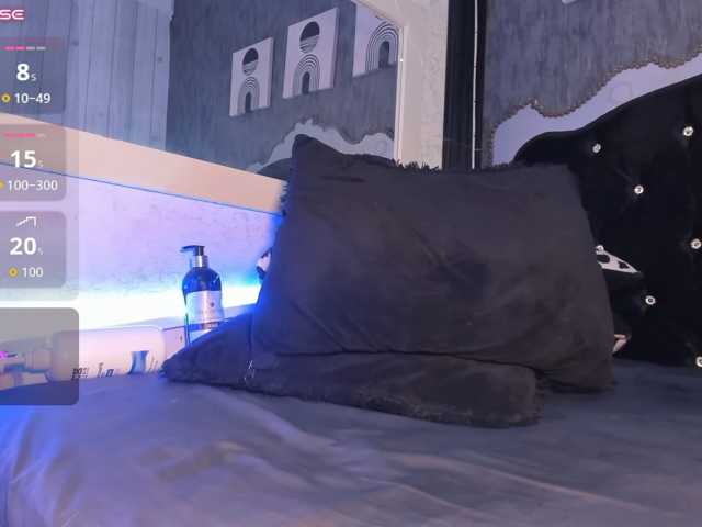 Paola233 live cam on BongaCams