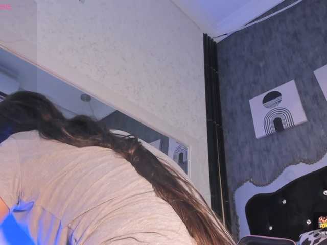Paola233 live cam on BongaCams