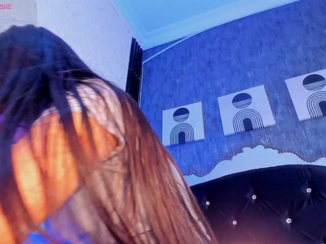 Paola233 live cam on BongaCams
