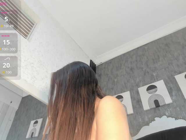 Paola233 live cam on BongaCams
