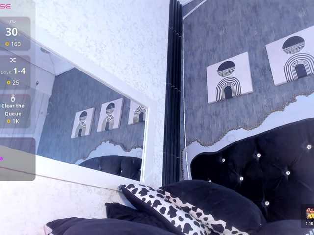 Paola233 live cam on BongaCams
