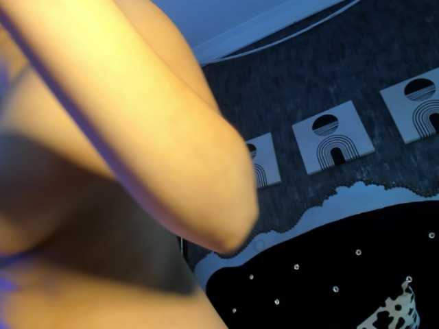 Paola233 live cam on BongaCams
