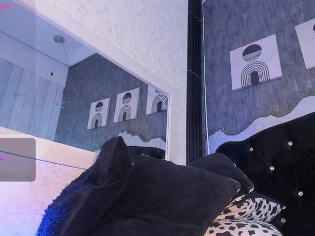 Paola233 live cam on BongaCams