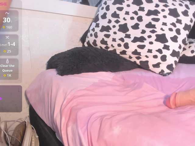 Paola233 live cam on BongaCams