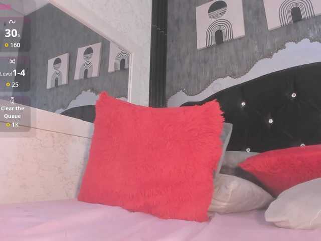 Paola233 live cam on BongaCams
