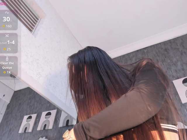 Paola233 live cam on BongaCams