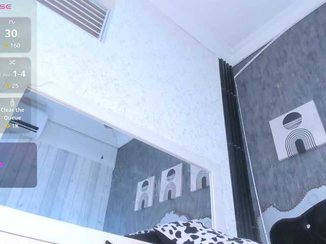 Paola233 live cam on BongaCams