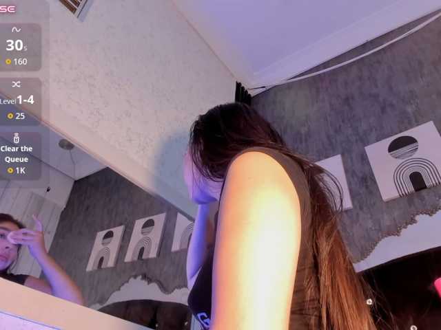 Paola233 live cam on BongaCams