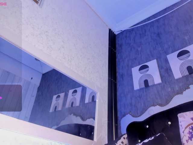 Paola233 live cam on BongaCams
