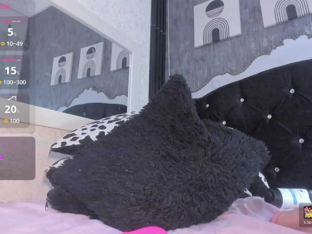 Paola233 live cam on BongaCams