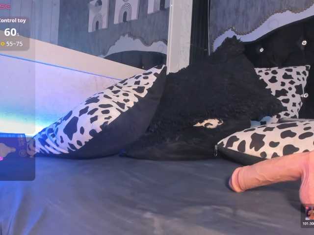 Paola233 live cam on BongaCams