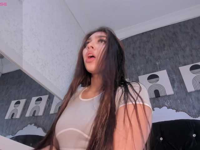 Paola233 live cam on BongaCams