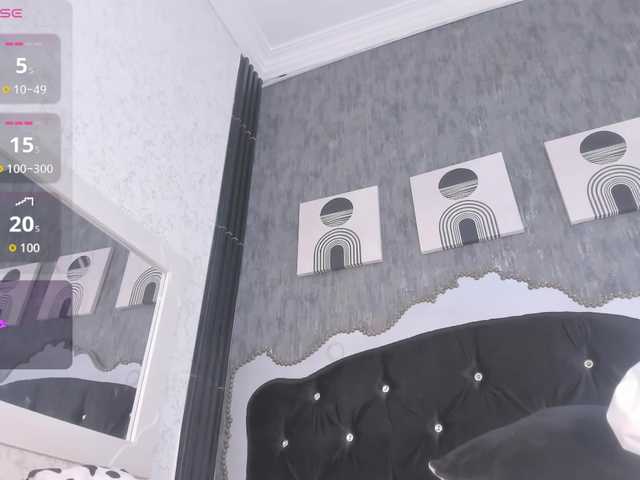 Paola233 live cam on BongaCams