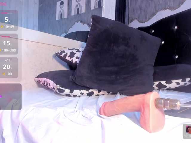 Paola233 live cam on BongaCams