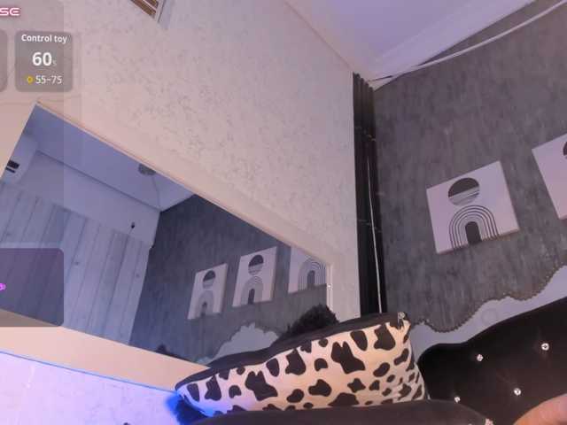 Paola233 live cam on BongaCams