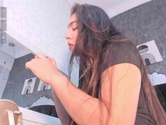 Model: Paola233