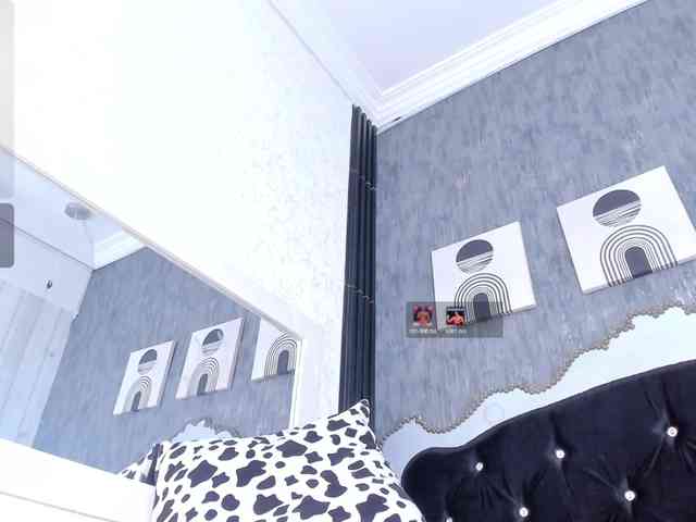 Paola233 webcam
