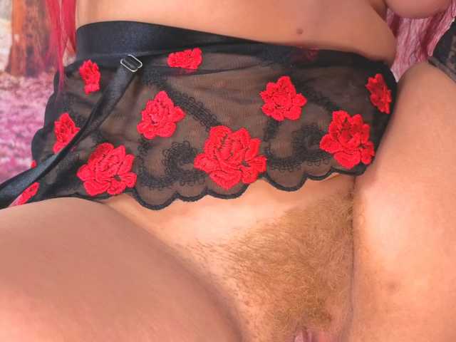 Erotic-cum live cam preview