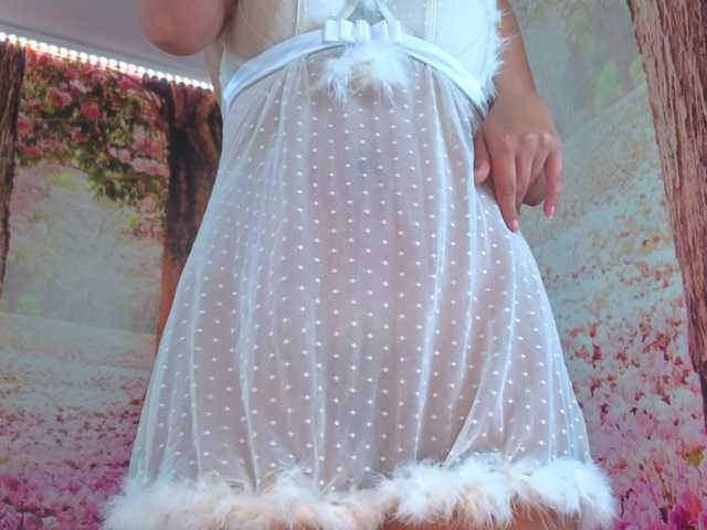 Erotic-cum live cam on BongaCams