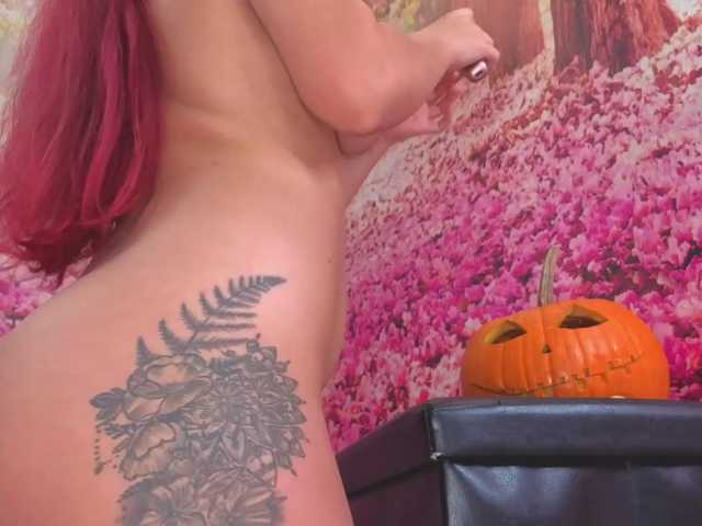 Erotic-cum live cam on BongaCams