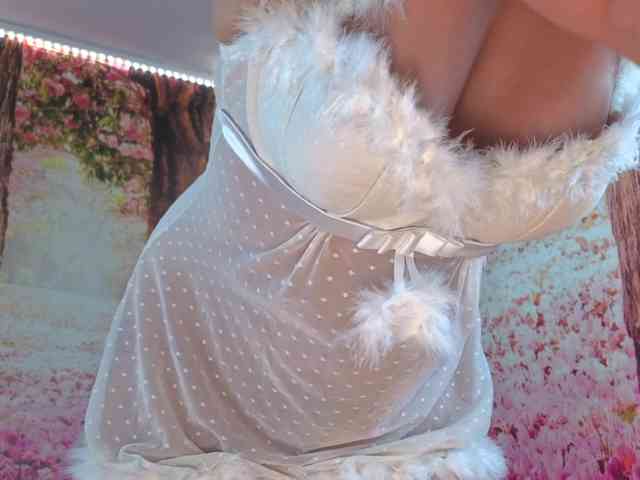 Erotic-cum webcam