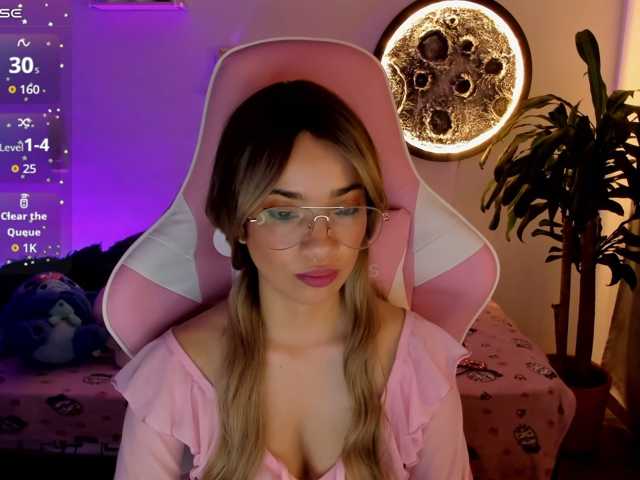 nataly-29, en directo ahora en BongaCams