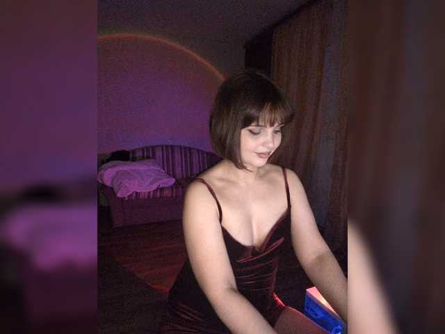 Kikki's BongaCams show and profile