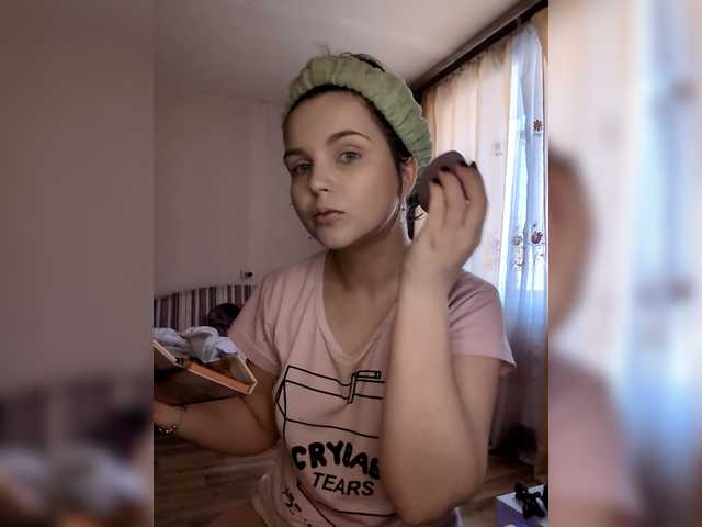 Kikki's BongaCams show and profile