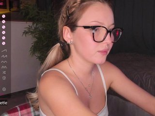 AprilCoy Porn Show