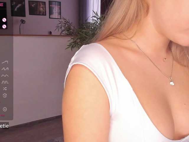 AprilCoy preview
