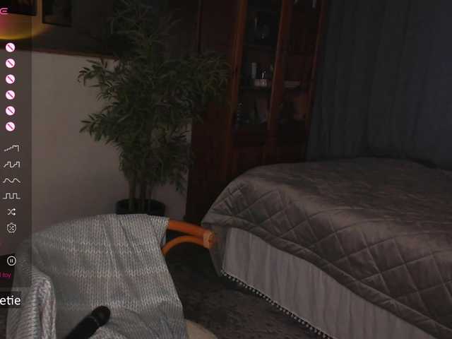 AprilCoy live cam on BongaCams
