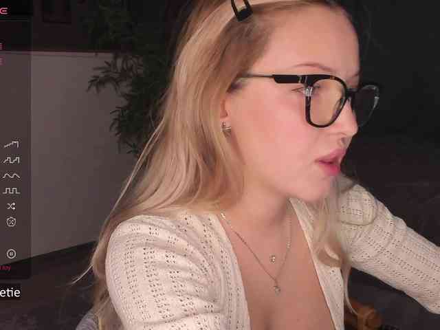 AprilCoy webcam