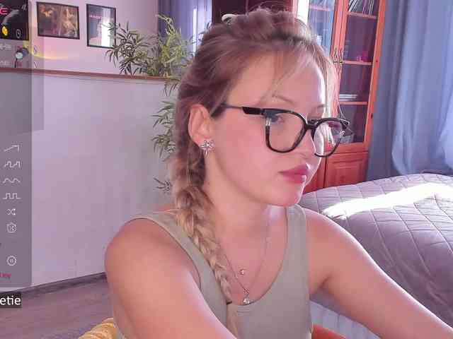 AprilCoy webcam