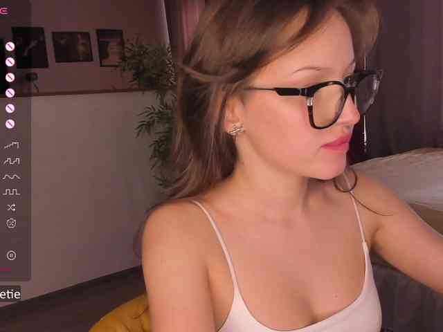 AprilCoy webcam