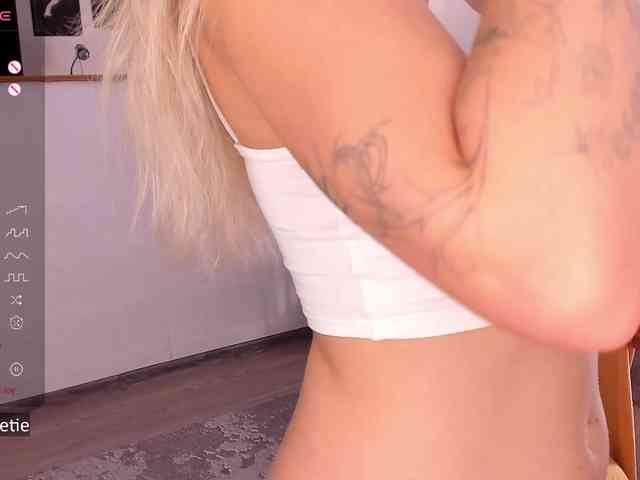 AprilCoy AprilCoy