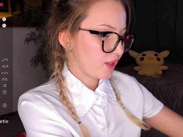 AprilCoy webcam