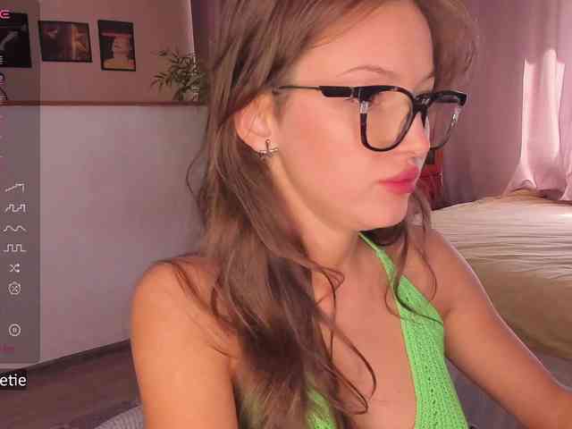 AprilCoy webcam