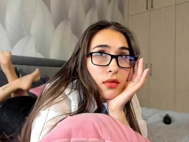 Bambiiiii live cam on BongaCams