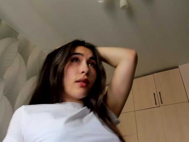 Bambiiiii live cam on BongaCams