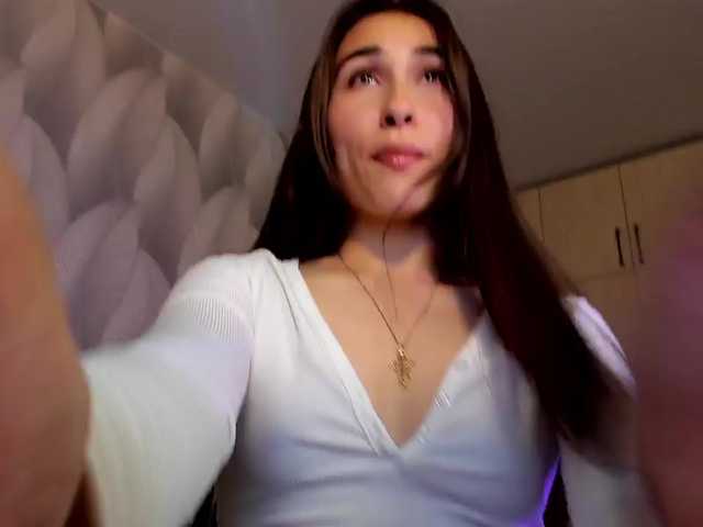 Bambiiiii live cam on BongaCams
