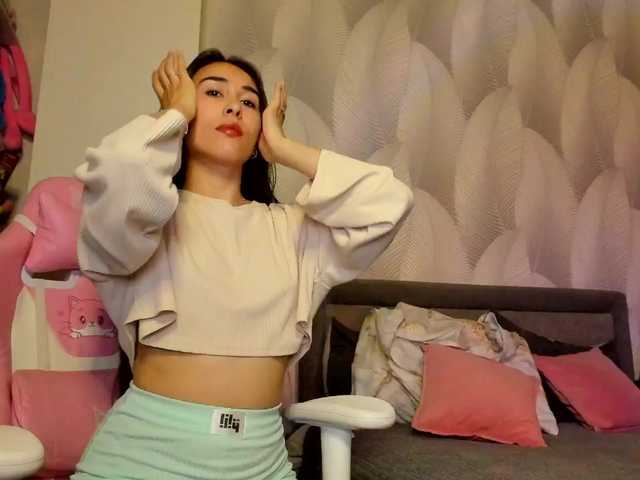 Bambiiiii live cam on BongaCams