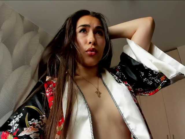 Bambiiiii live cam on BongaCams